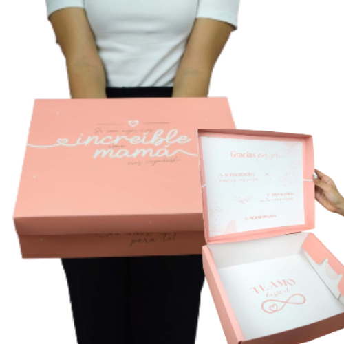 Caja Mamá 32x26x10 cm $5850 c/u Paquete x 12 Unids